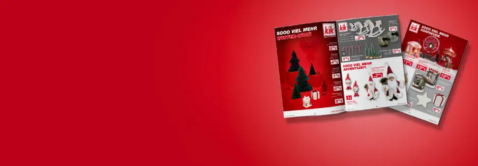 Weihnachtskatalog von Kik mit festlichen Dekorationen und Geschenken vor einem leuchtend roten Hintergrund. Preise sind deutlich sichtbar angegeben.