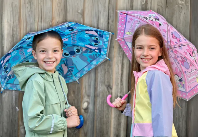 Fröhlich durch den Regen!