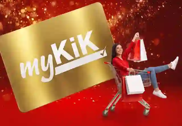 myKiK Kundenkarte mit Frau beim Shopping