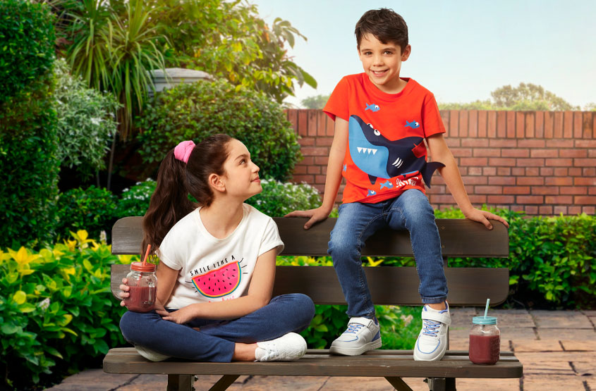 Bunte Kindermode für kleines Geld