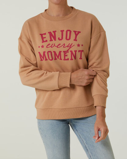 Sweatshirt